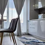 La Mare Alezzi Apartament *