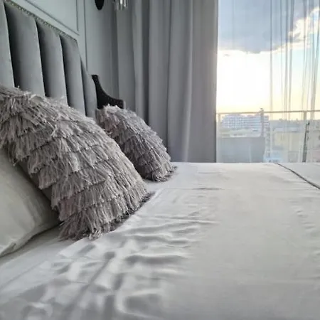 アパート La Mare Alezzi *