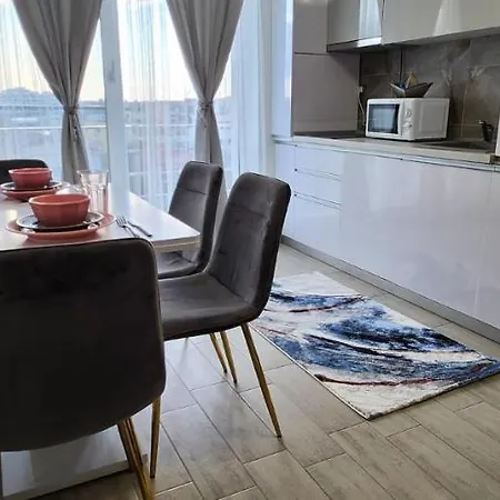 La Mare Alezzi アパート